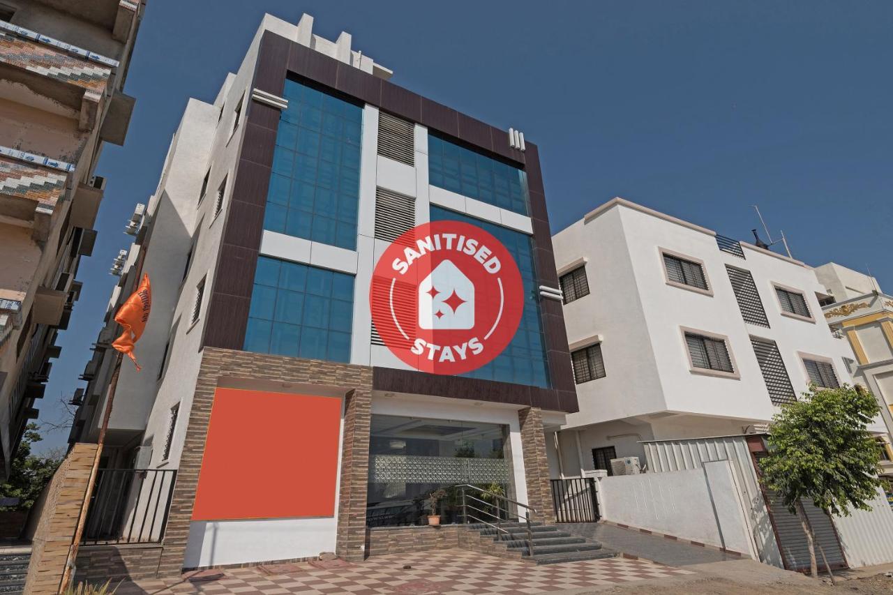 Oyo Flagship 19196 Shree Sai Niladri Residency Sirdi Kültér fotó